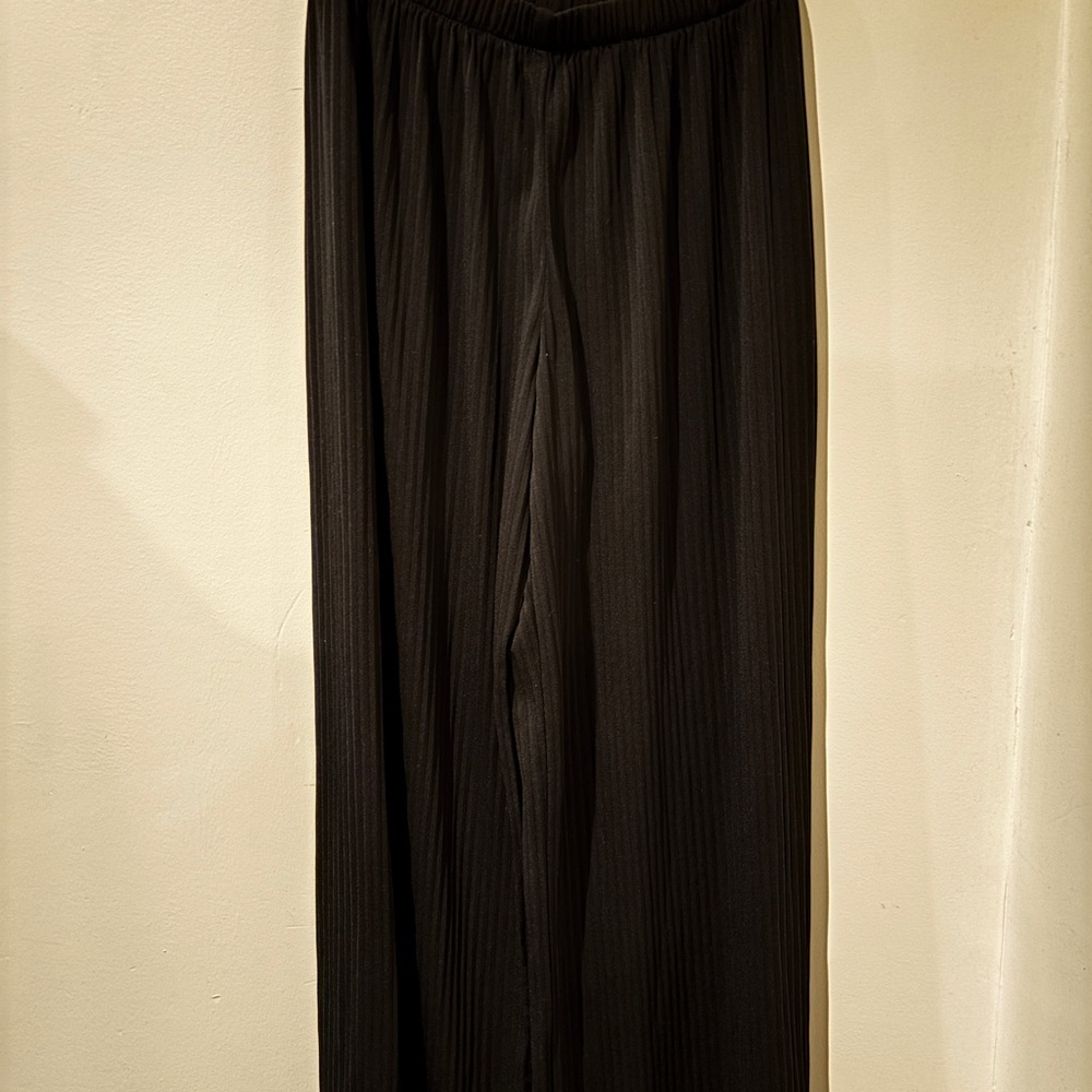 Uniqlo Black Elastic Waist Pants
